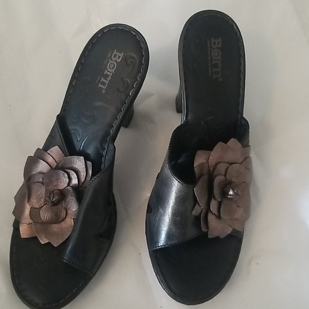 Ladies Born Shoes
